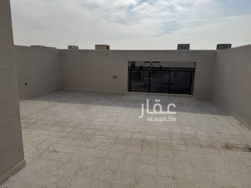 فيلا 5 غرف في الرمال 20