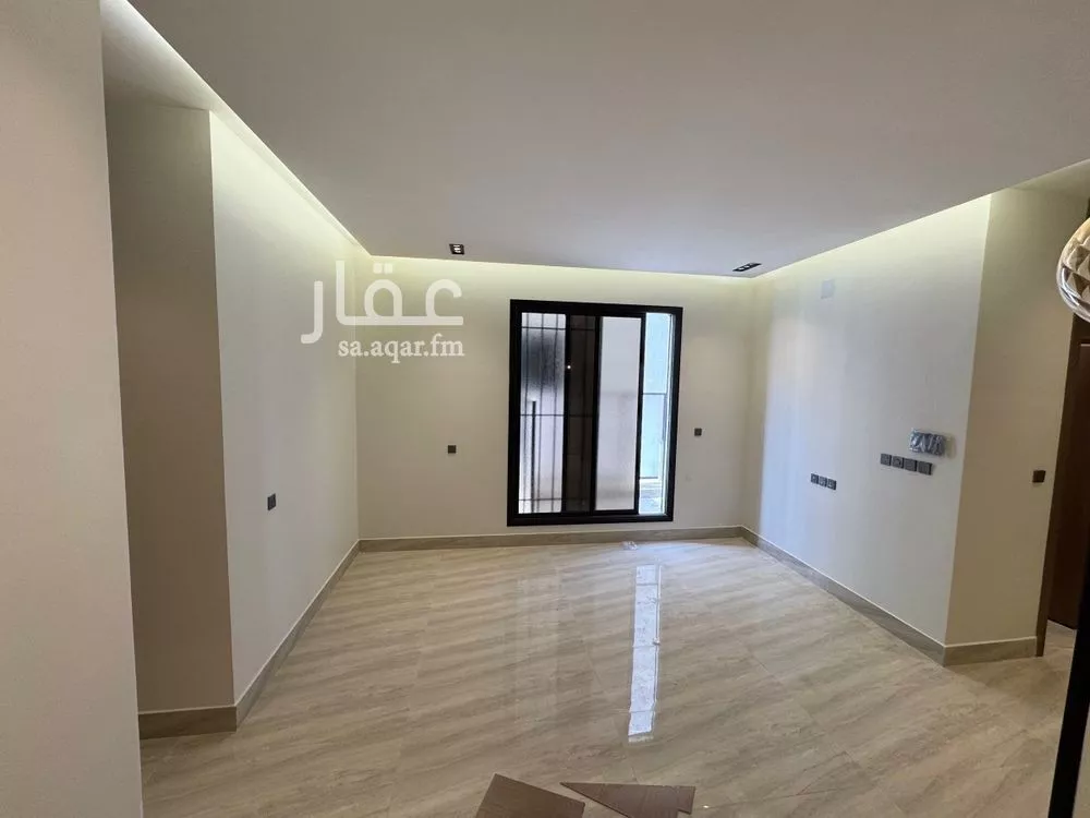 فيلا 5 غرف في الرمال 22