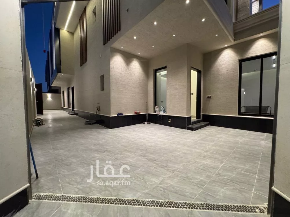 5 bedroom villa in Al Rimal 2