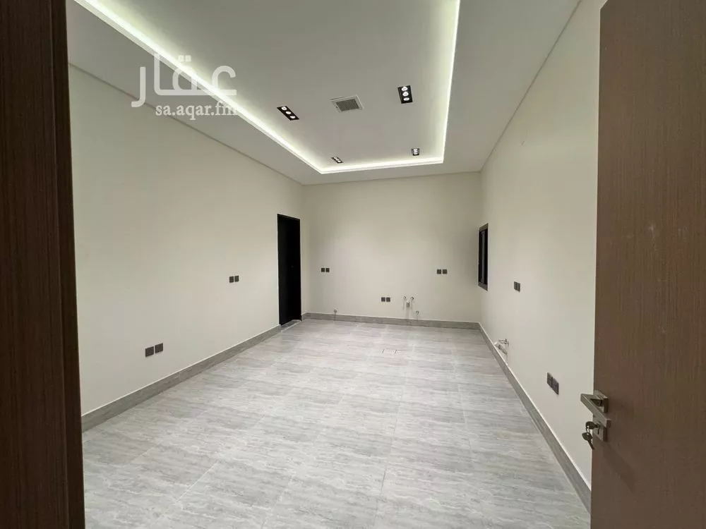 5 bedroom villa in Al Rimal 15