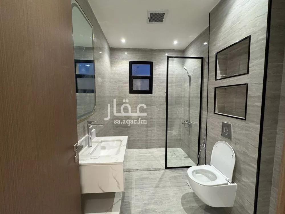 5 bedroom villa in Al Rimal 17