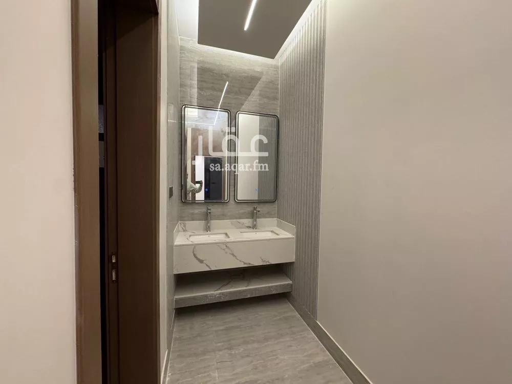 5 bedroom villa in Al Rimal 6