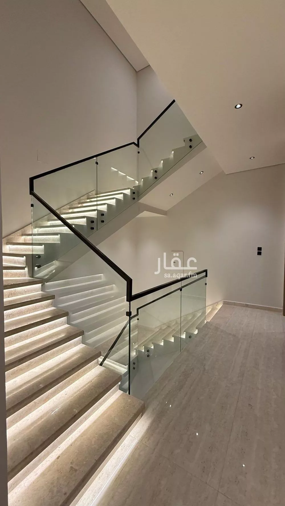 فيلا 6 غرف في المهدية 10