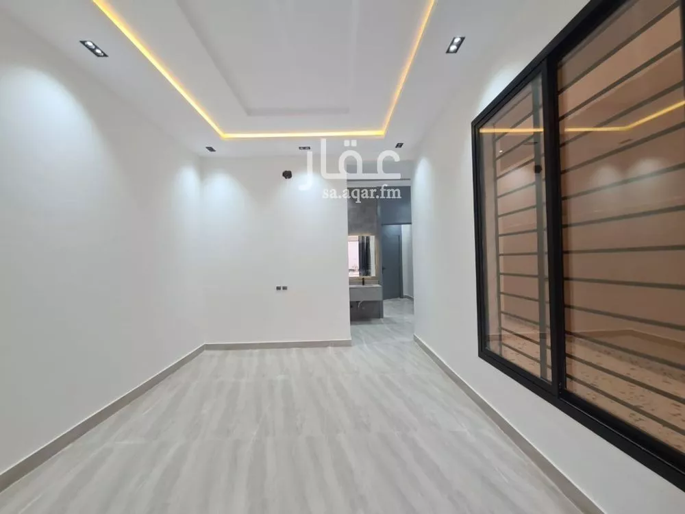5 bedroom villa in Badr 5