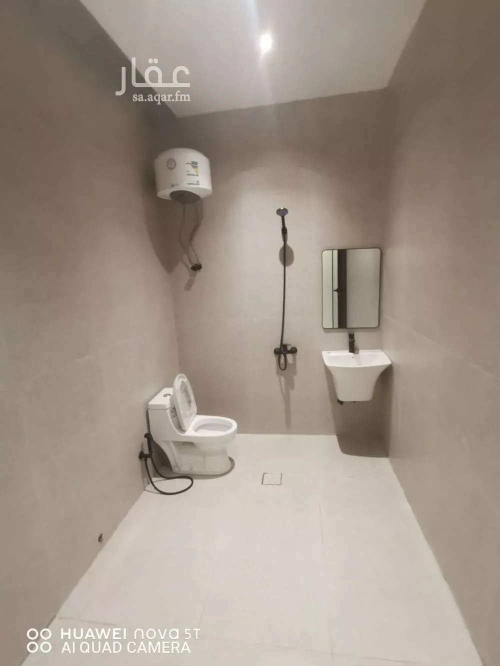 4 bedroom villa in Al Janadriyah 6