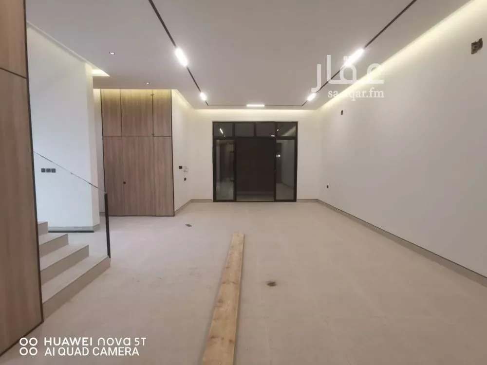 4 bedroom villa in Al Janadriyah 10