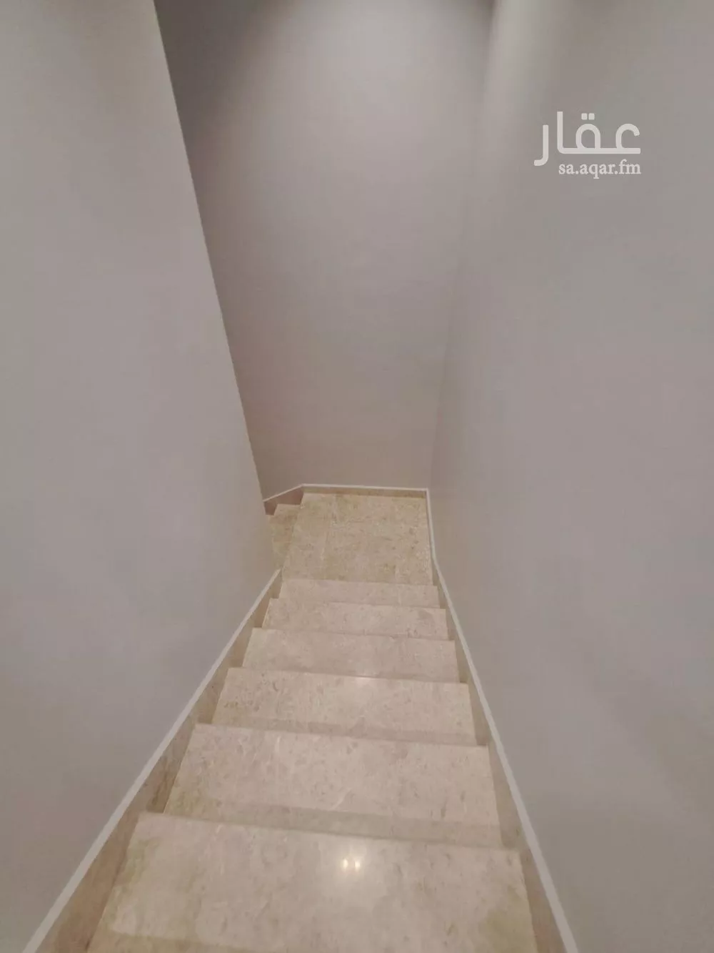 فيلا 6 غرف في العريجاء الغربية 13