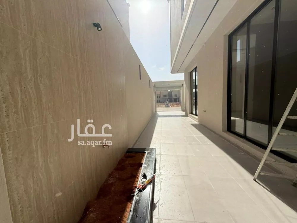 فيلا 7 غرف في الرمال 23