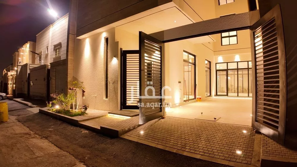 5 bedroom villa in Al Mahdiyyah 2