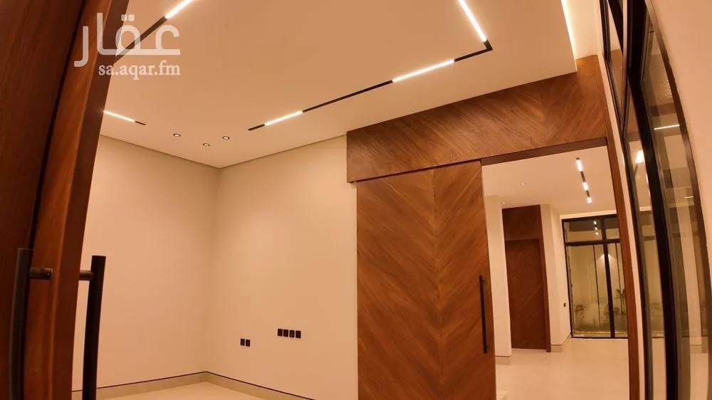5 bedroom villa in Al Mahdiyyah 8