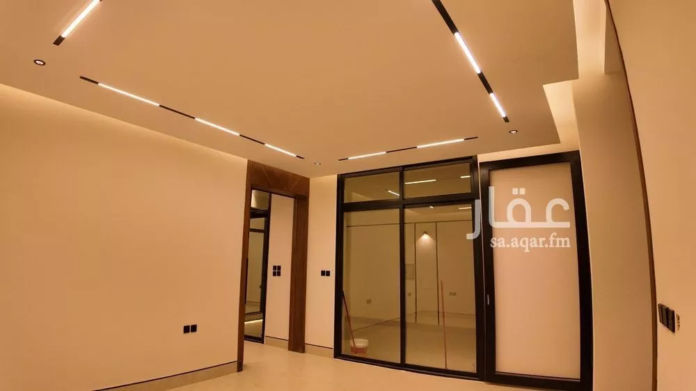 5 bedroom villa in Al Mahdiyyah 9