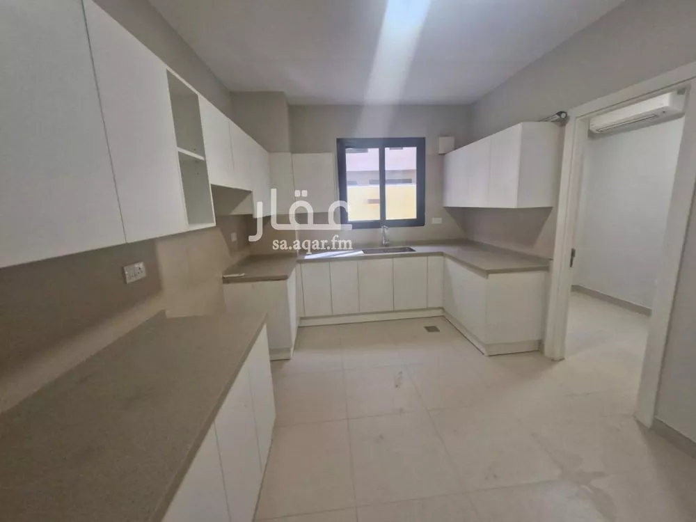 4 bedroom villa in Sidrah, Riyadh 7