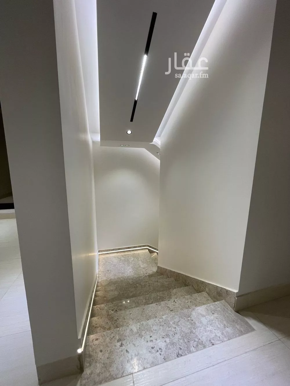 5 bedroom villa in Al Mahdiyyah 11