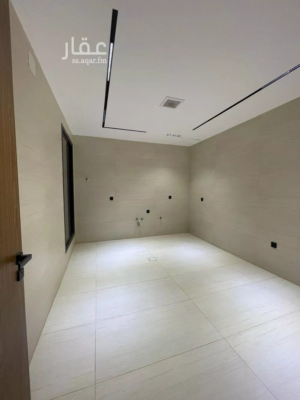 5 bedroom villa in Al Mahdiyyah 19