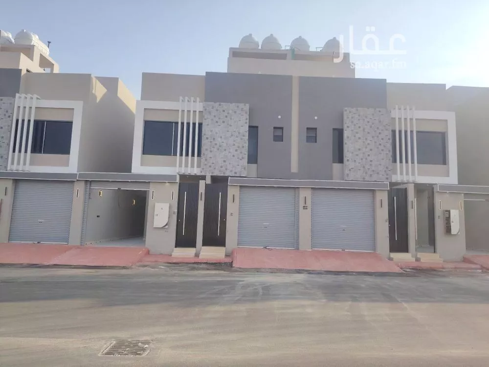 5 bedroom duplex in Badr 3