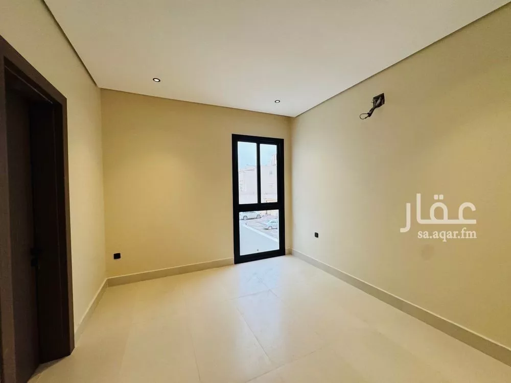 فيلا 4 غرف في العارض 16