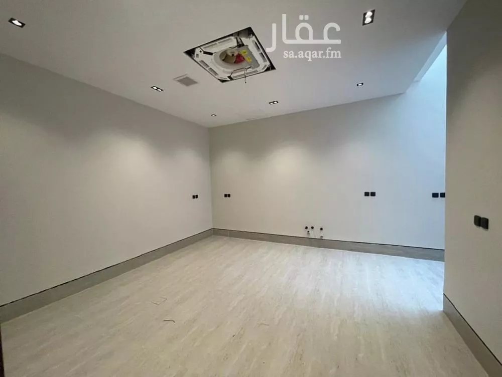 فيلا 4 غرف في النرجس 9