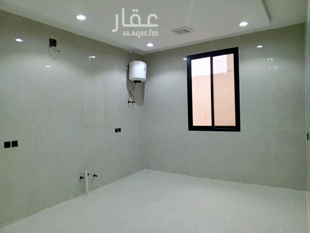 6 bedroom villa in Al Janadriyah 11