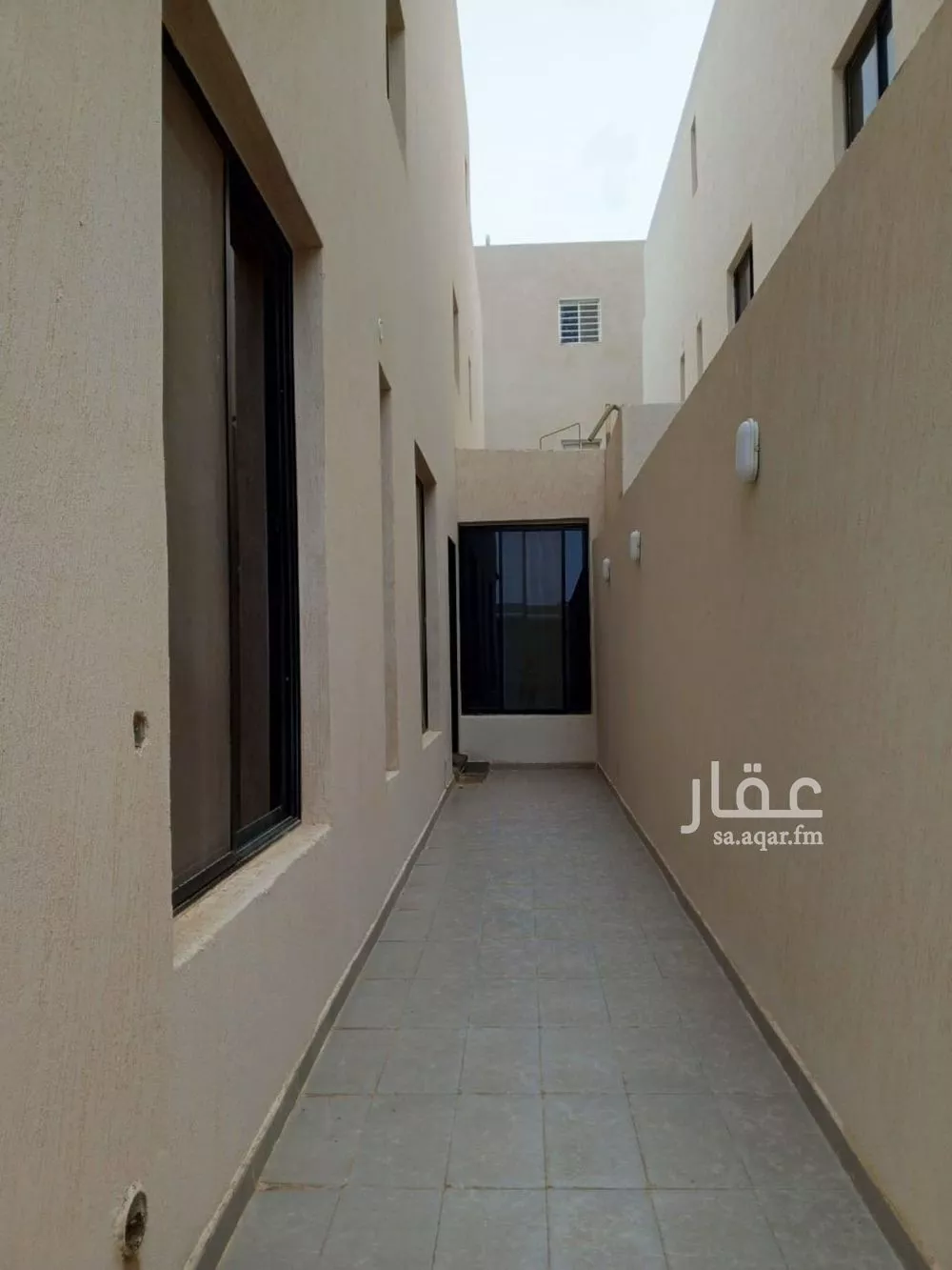 6 bedroom villa in Al Janadriyah 15