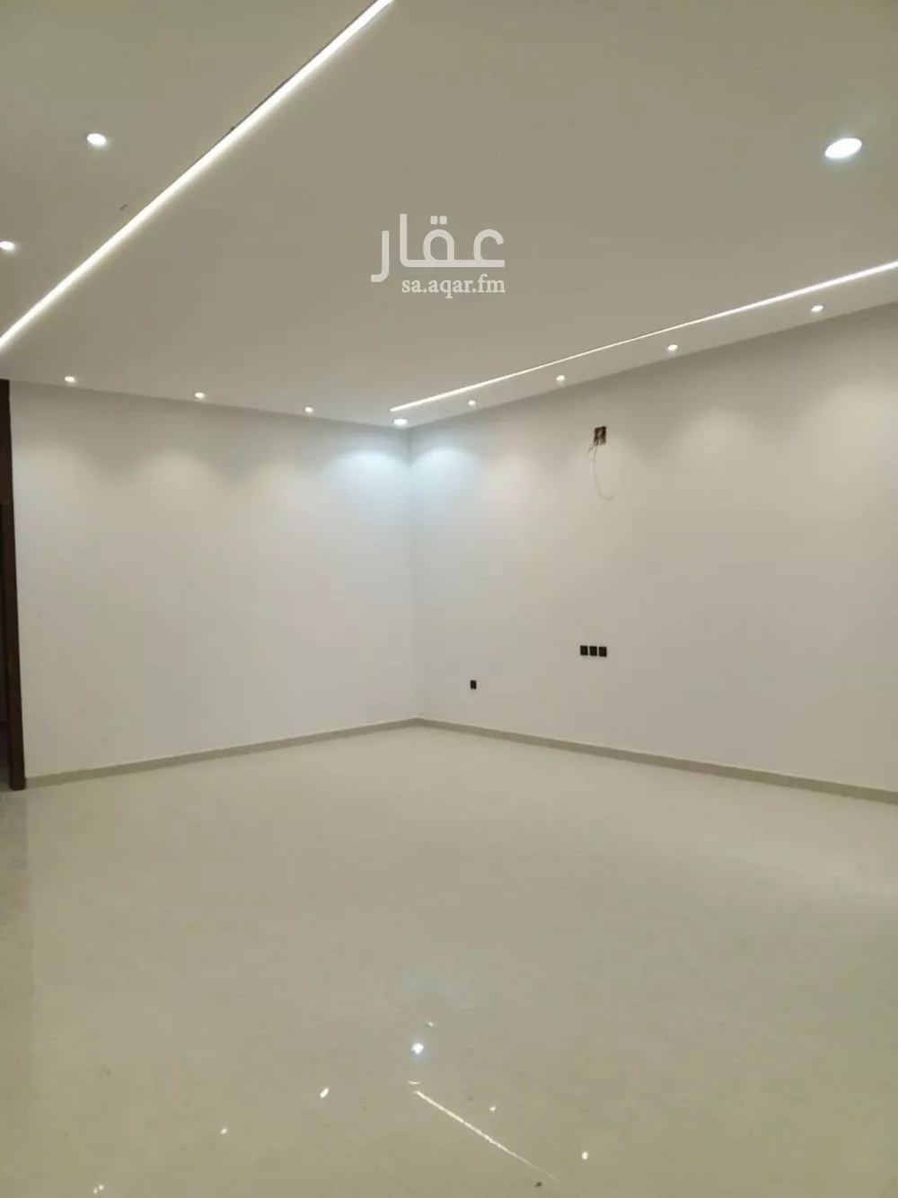 6 bedroom villa in Al Janadriyah 3