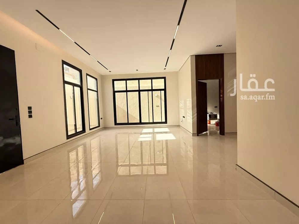 فيلا 6 غرف في الرمال 11