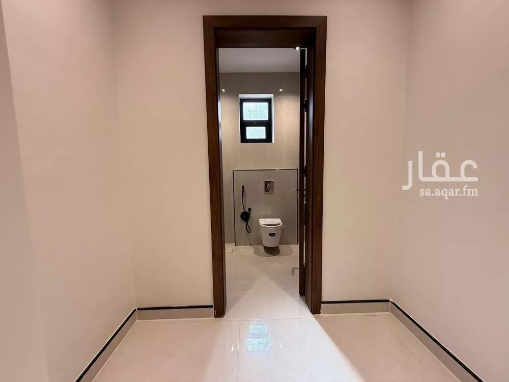فيلا 6 غرف في الرمال 23