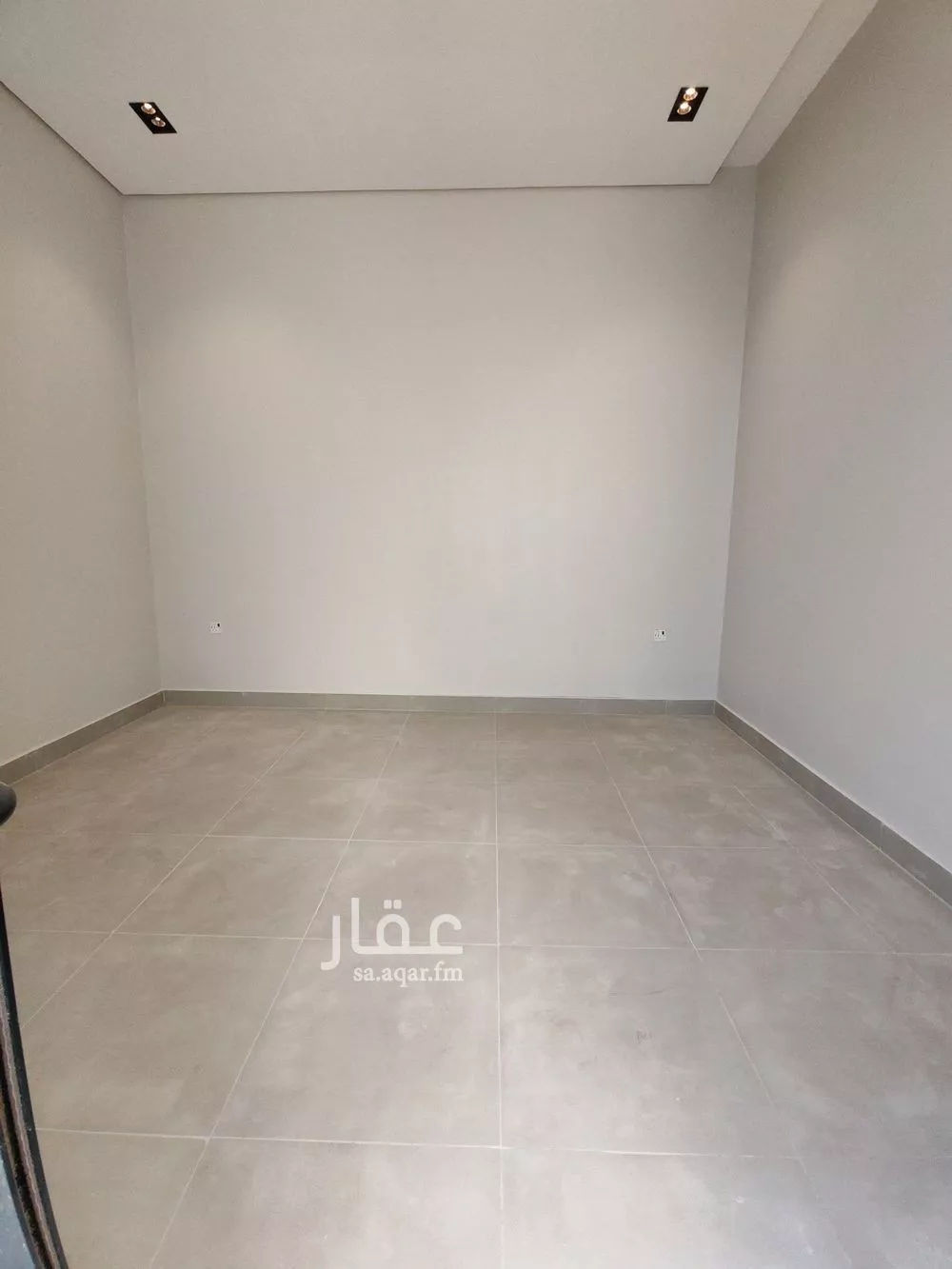 فيلا 5 غرف في الرمال 22