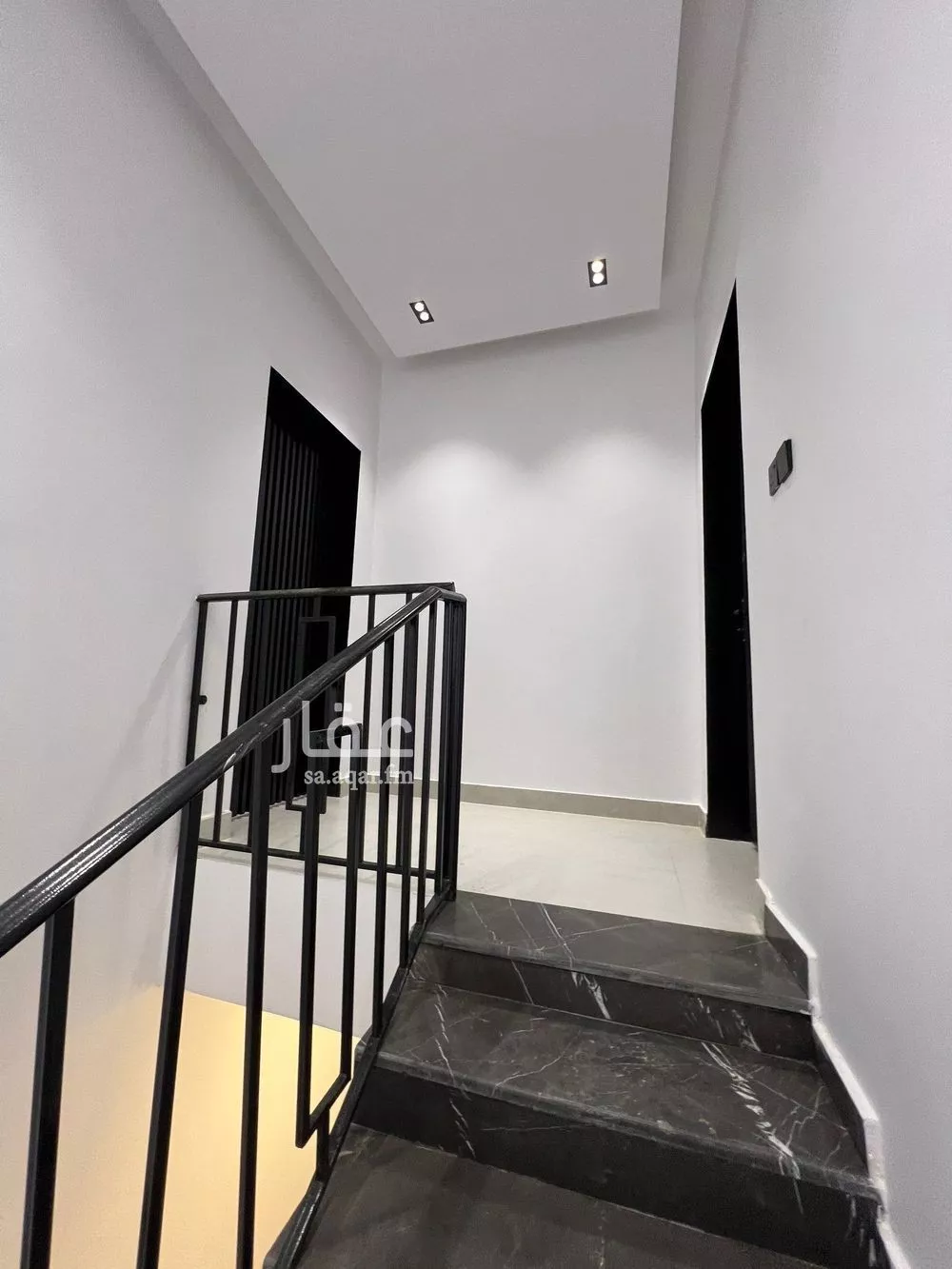 6 bedroom villa in Al Janadriyah 3