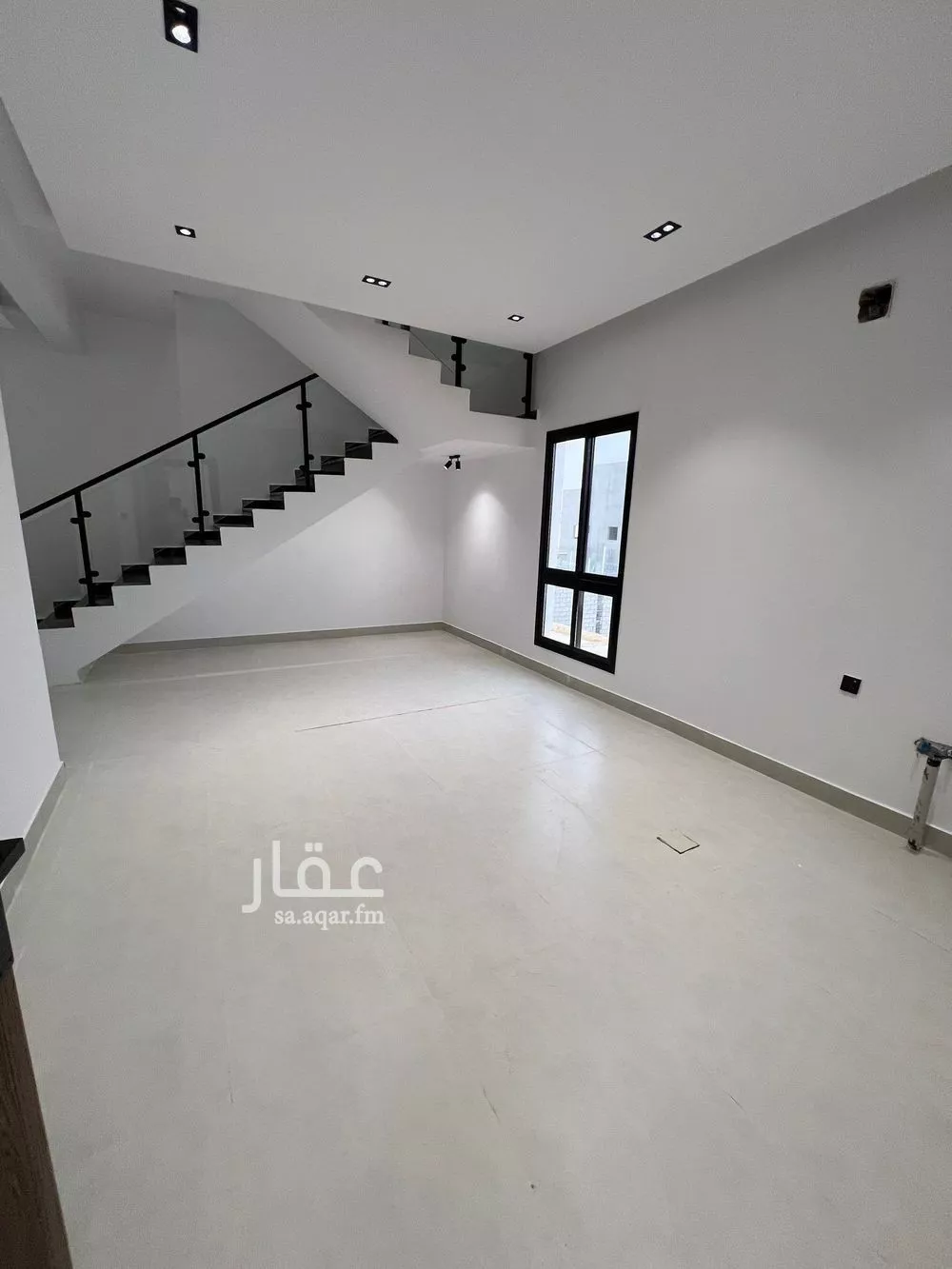 6 bedroom villa in Al Janadriyah 4