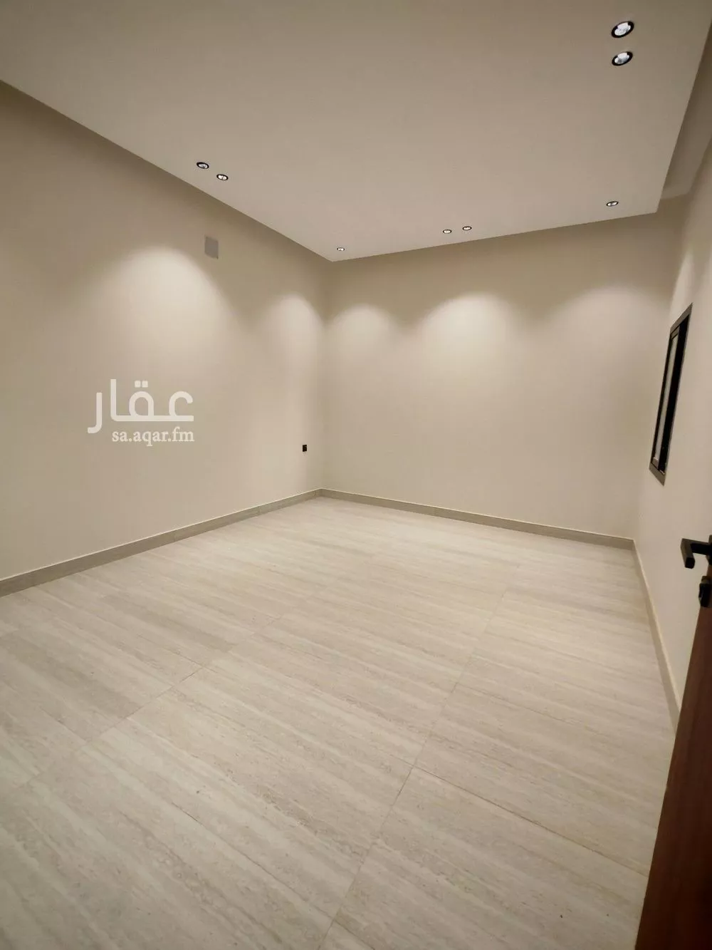 6 bedroom villa in Al Janadriyah 19