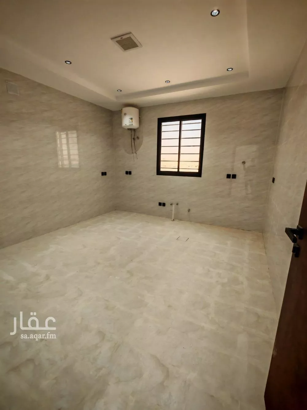 6 bedroom villa in Al Janadriyah 20