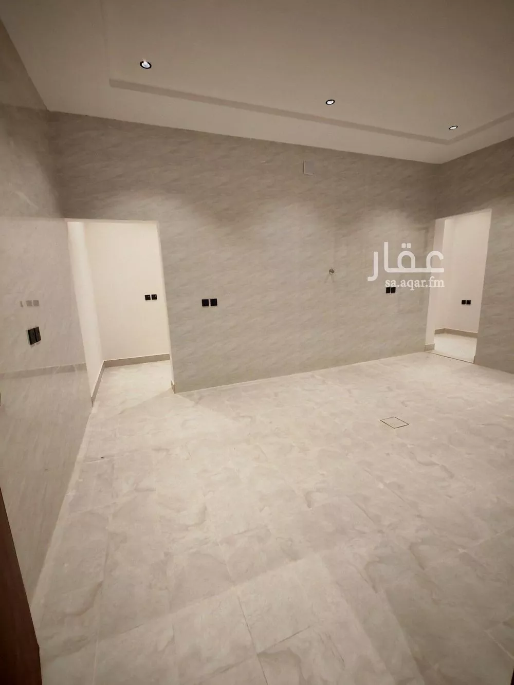 6 bedroom villa in Al Janadriyah 22