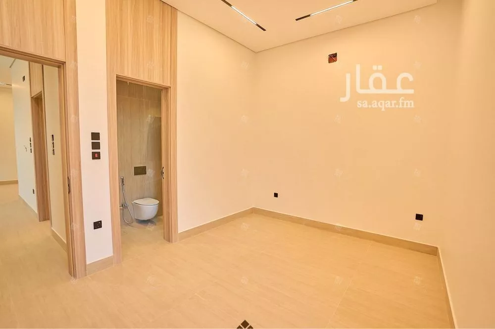 4 bedroom villa in Al Mahdiyyah 16