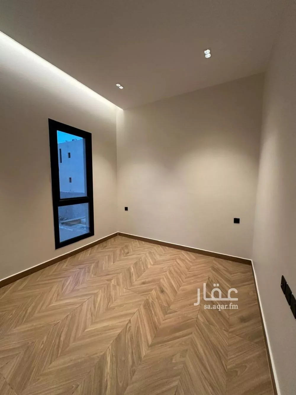 فيلا 5 غرف في العارض 19