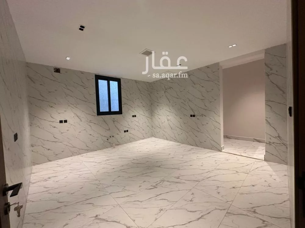 فيلا 5 غرف في العارض 20