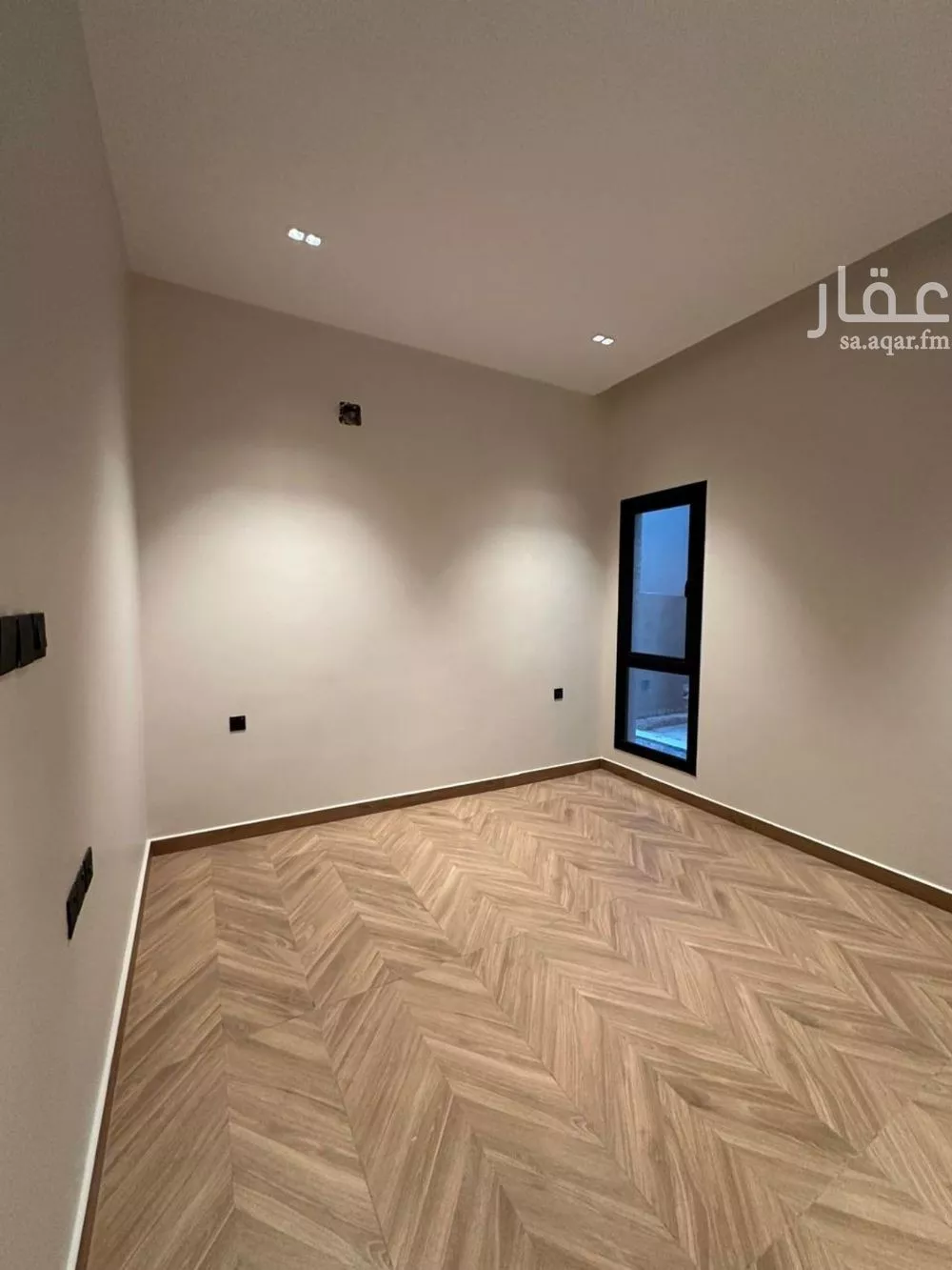 فيلا 5 غرف في العارض 25