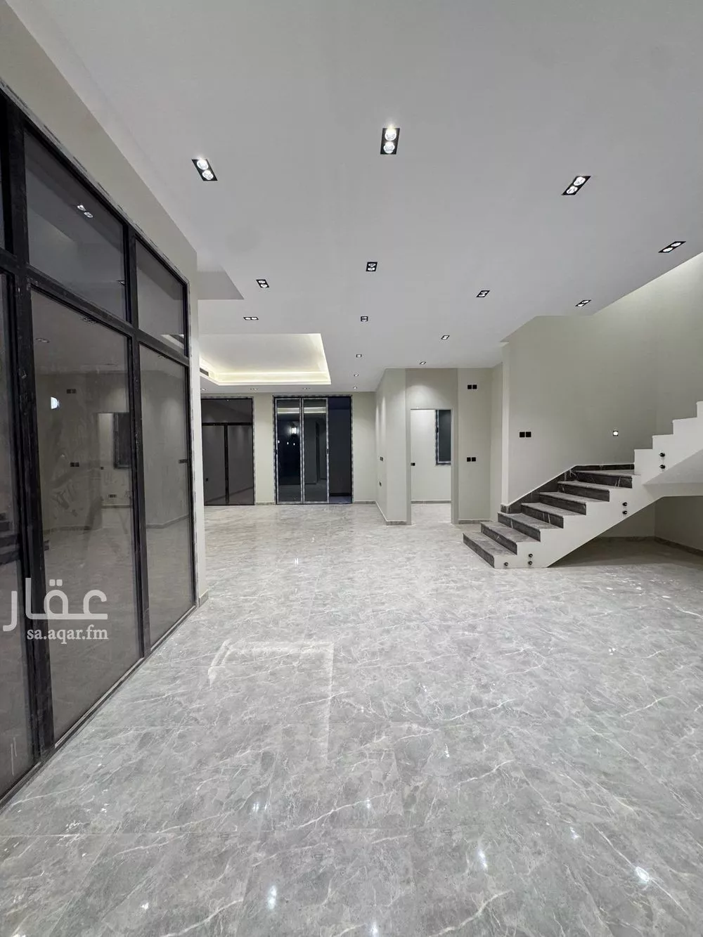 6 bedroom villa in King Faisal 9