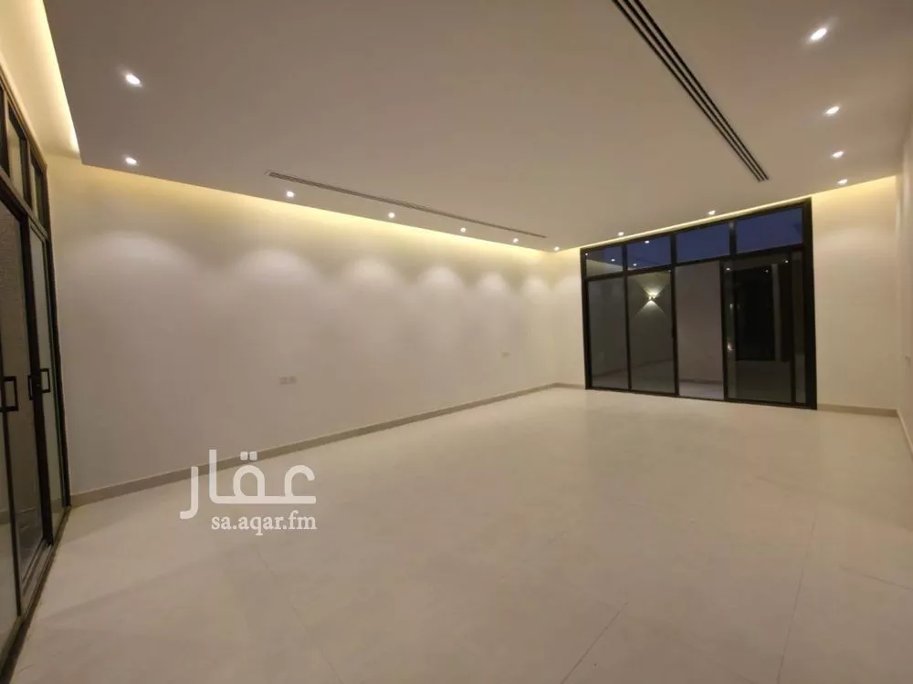 5 bedroom villa in Al Rimal 19