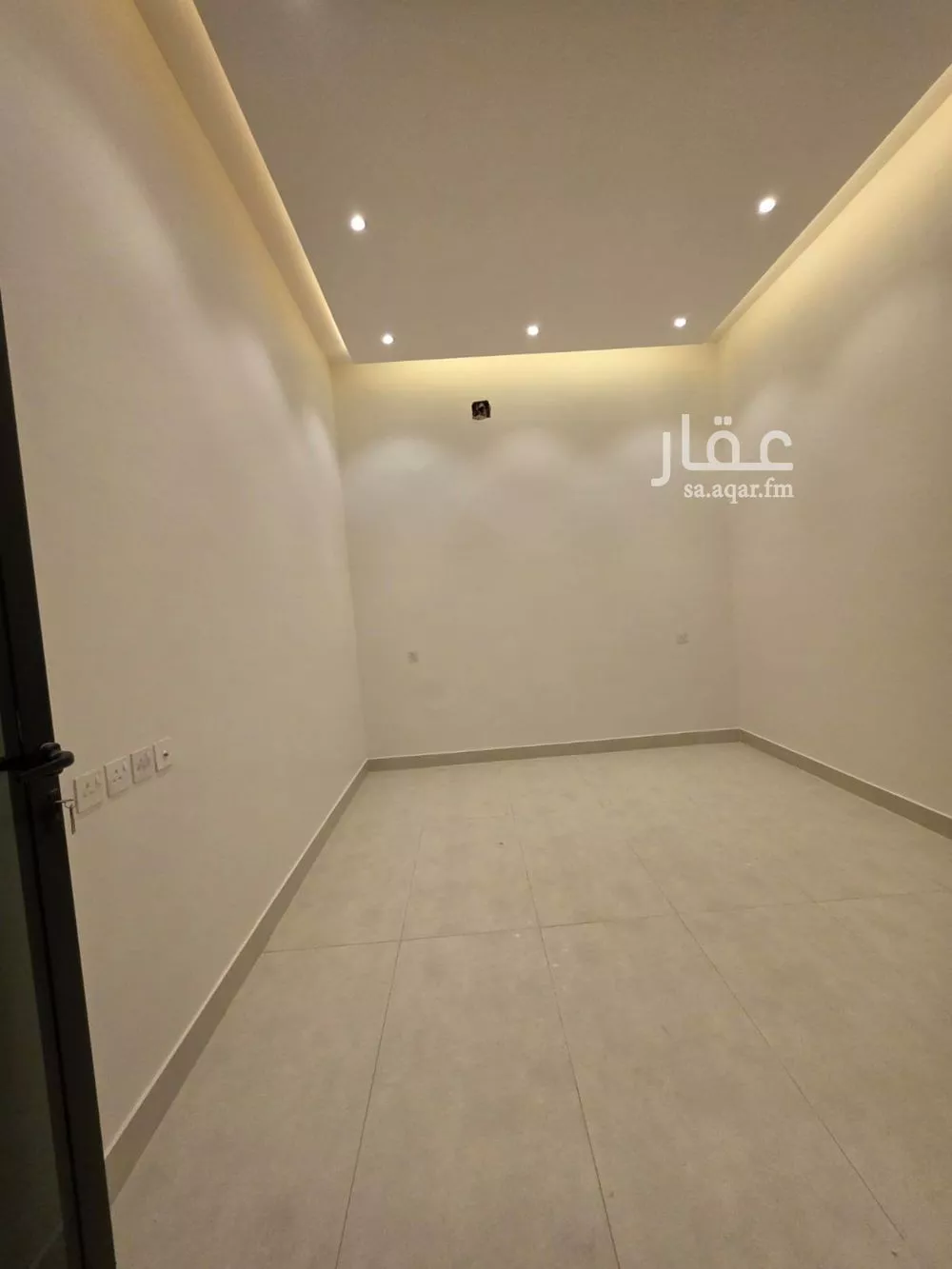 5 bedroom villa in Al Rimal 9
