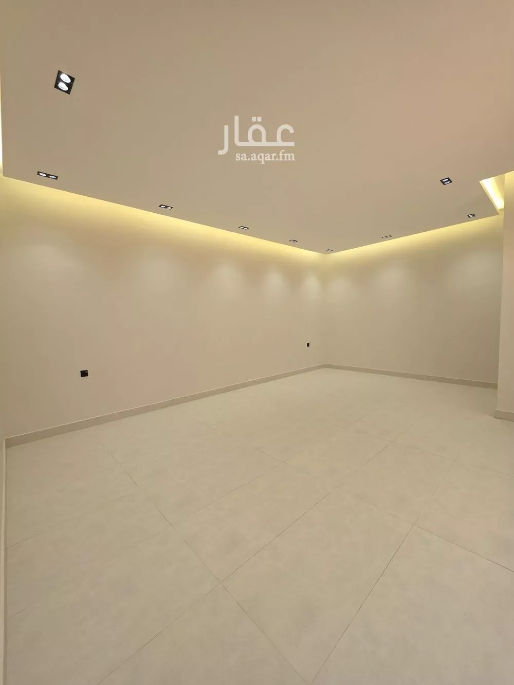 5 bedroom villa in Al Rimal 5