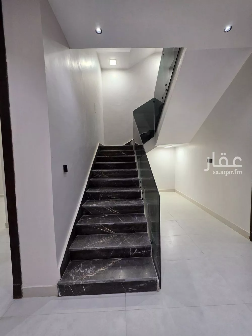 5 bedroom villa in Al Rimal 7