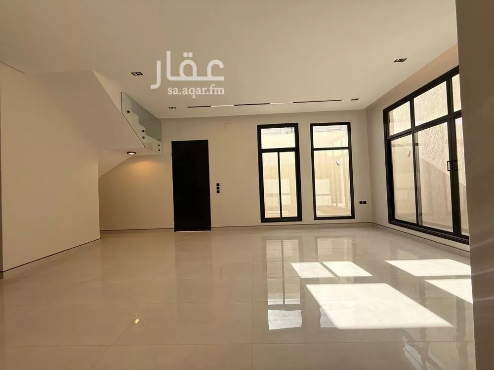 7 bedroom villa in Al Rimal 3