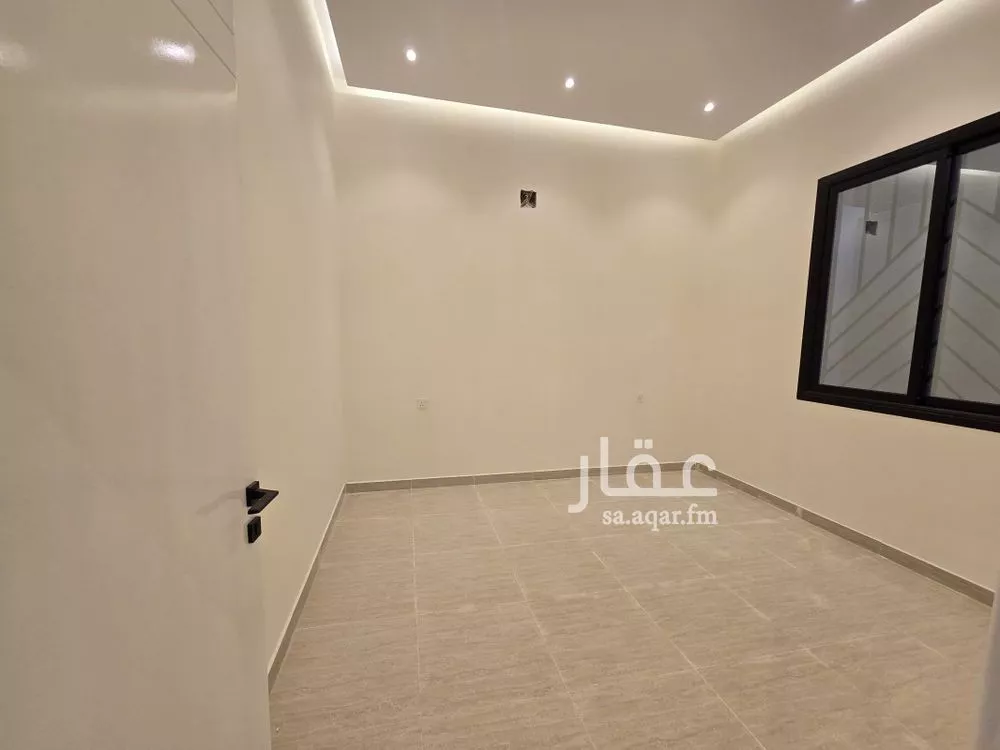 5 bedroom villa in Al Zahrah 4