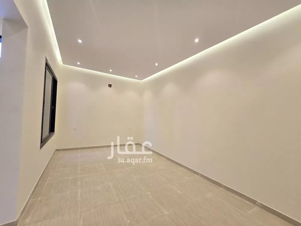 5 bedroom villa in Al Zahrah 6