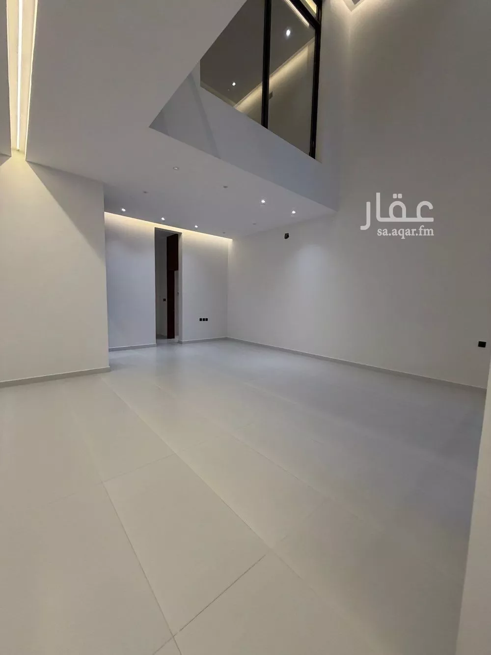 فيلا 6 غرف في المهدية 12