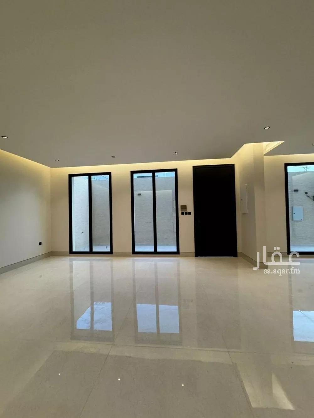 5 bedroom villa in Al Aridh 15