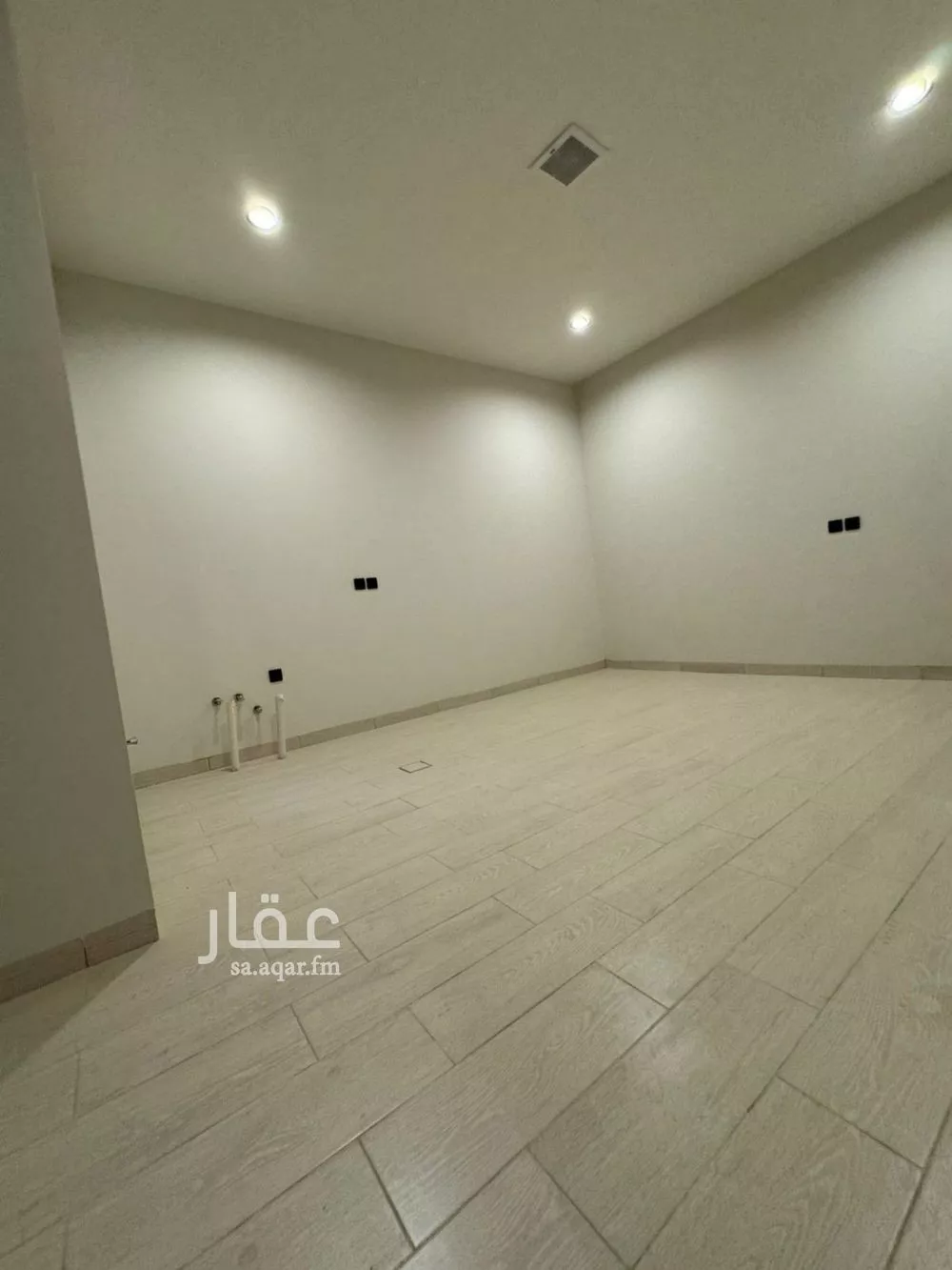 5 bedroom villa in Al Aridh 9