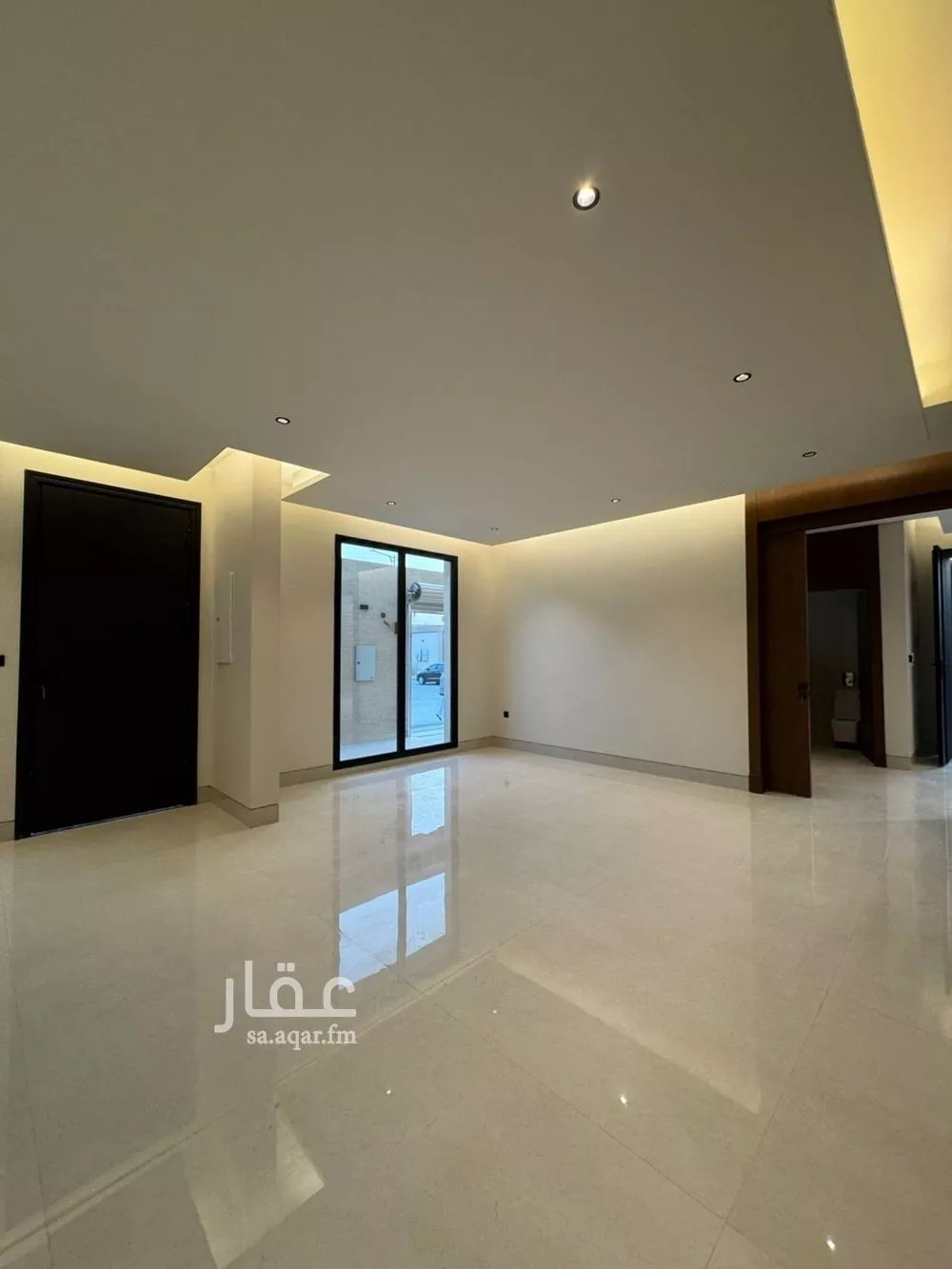 5 bedroom villa in Al Aridh 10