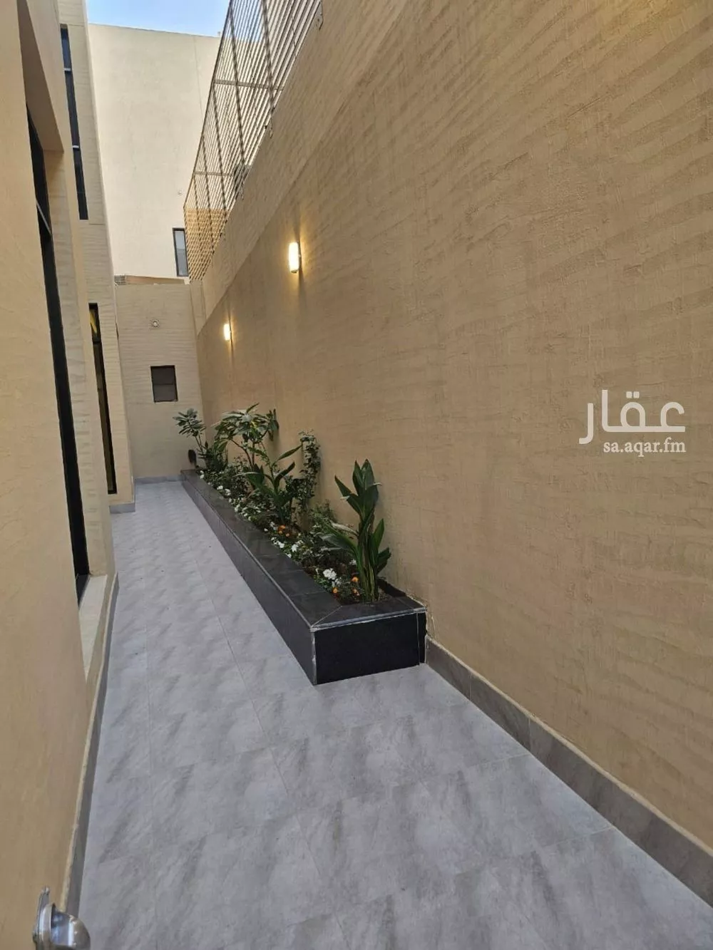 فيلا 5 غرف في النرجس 12