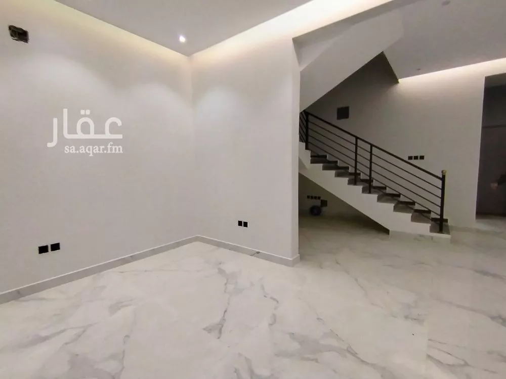 6 bedroom villa in Tuwaiq 15